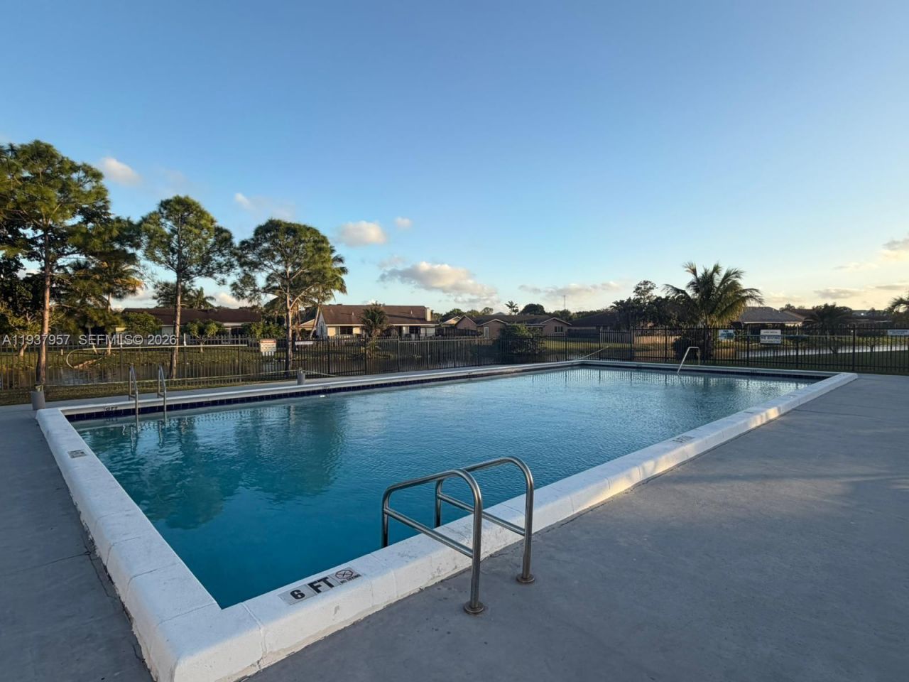 9507 NW 80th Ct, Tamarac, FL 33321 Photo