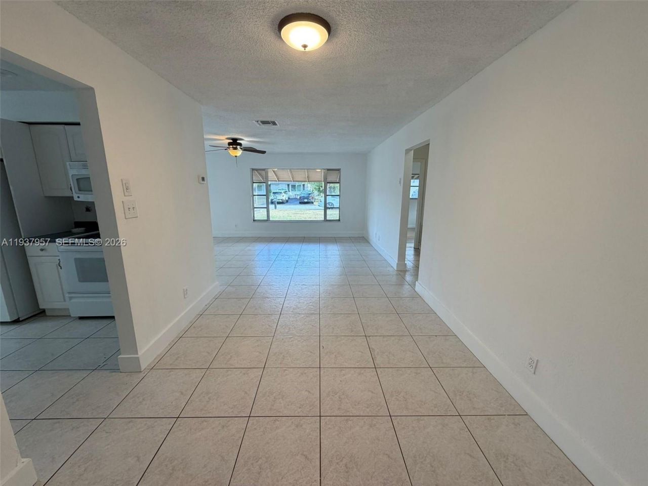 9507 NW 80th Ct, Tamarac, FL 33321 Photo