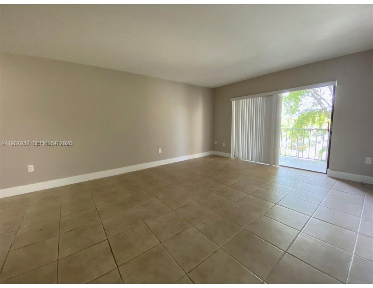 10431 N Kendall Dr, Unit D306, Miami, FL 33176 Photo