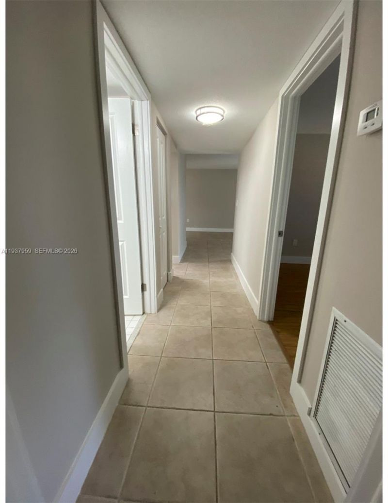 10431 N Kendall Dr, Unit D306, Miami, FL 33176 Photo