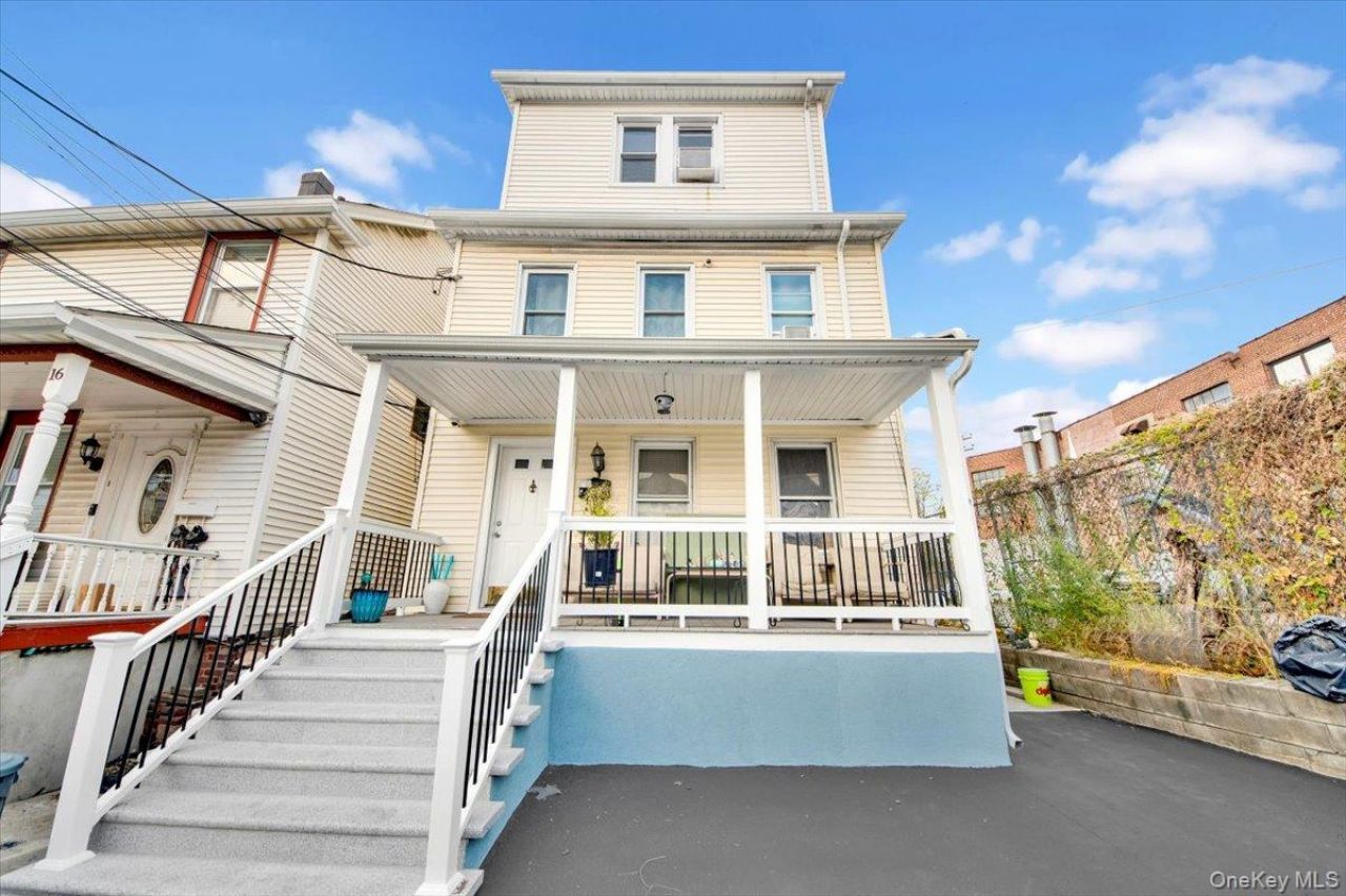 14 Bartels Place, New Rochelle, NY 10801 Main Photo