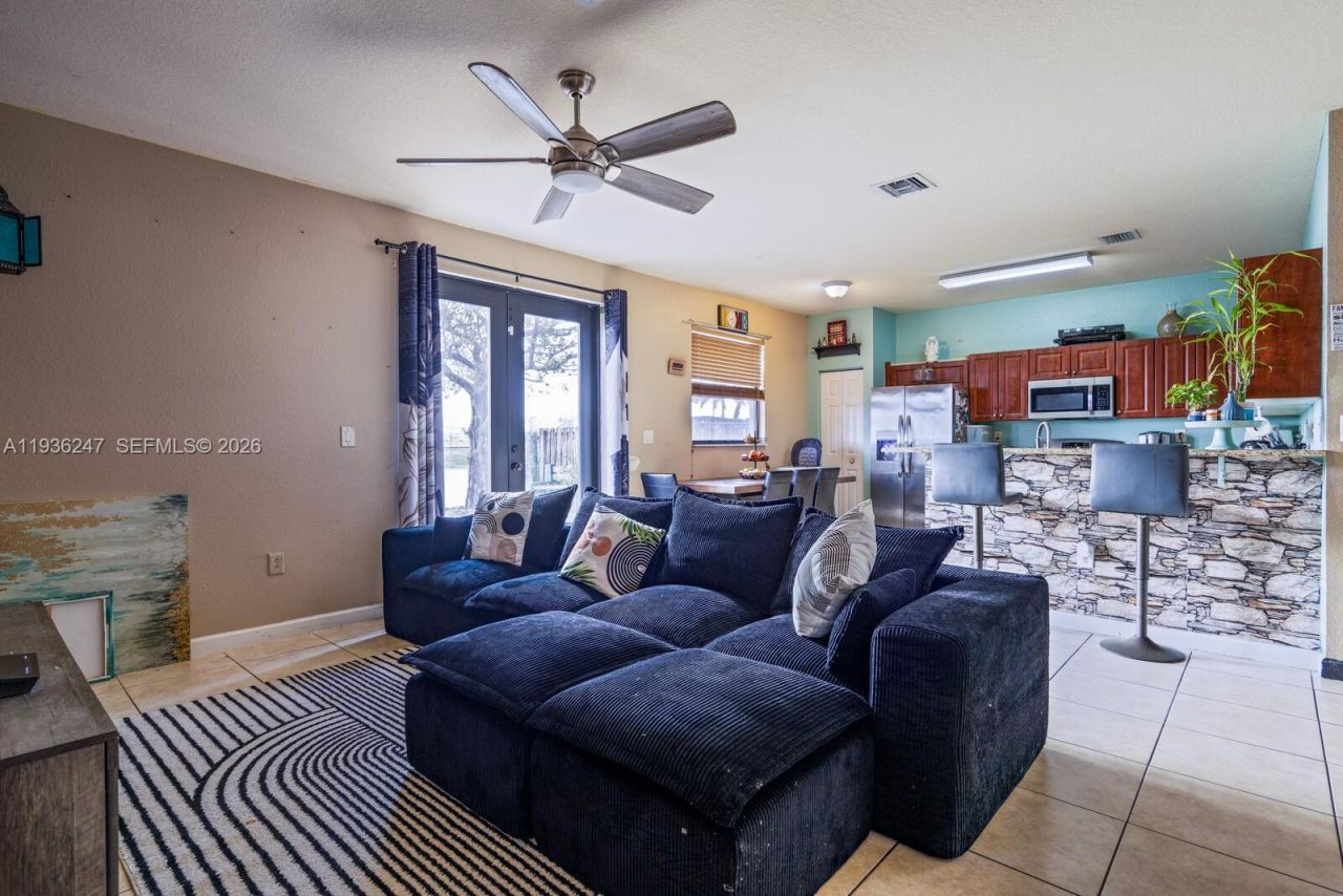 685 SE 37th Pl, Homestead, FL 33033 Photo