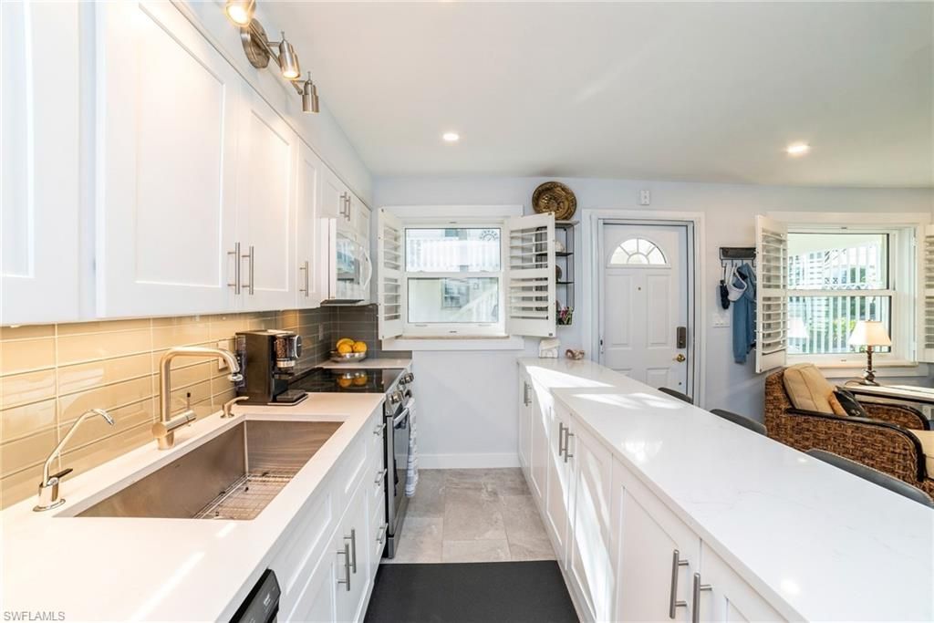 980 7th Ave S, Unit 101, Naples, FL 34102 Photo