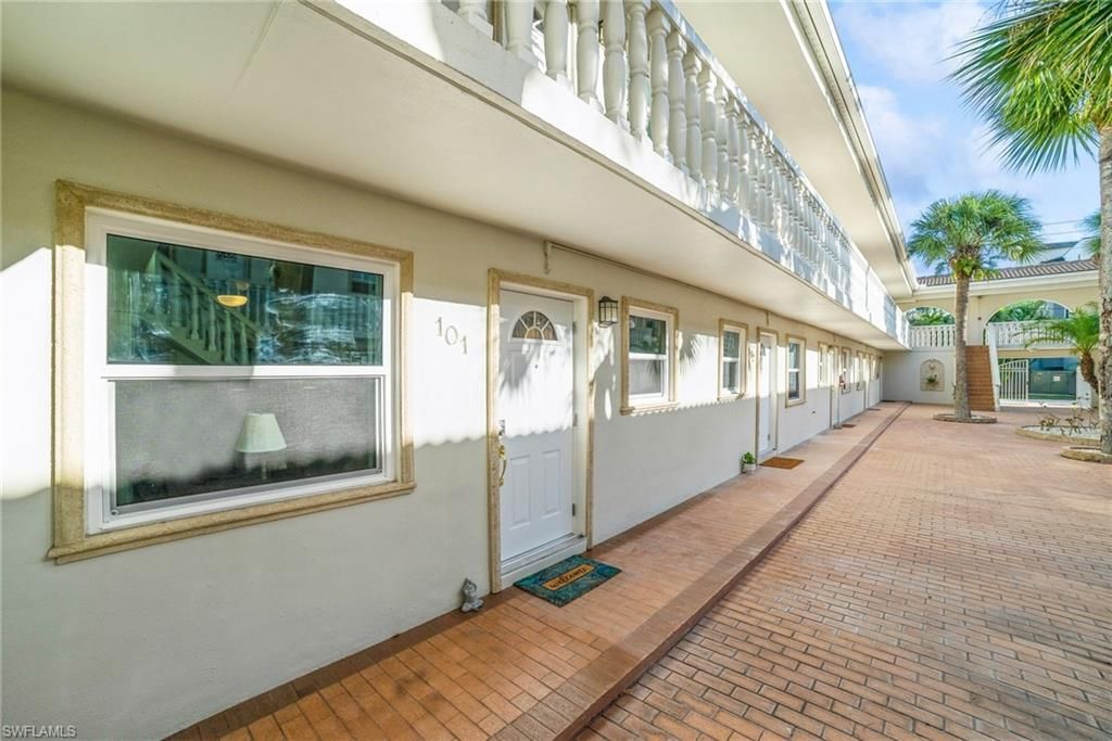 980 7th Ave S, Unit 101, Naples, FL 34102 Photo