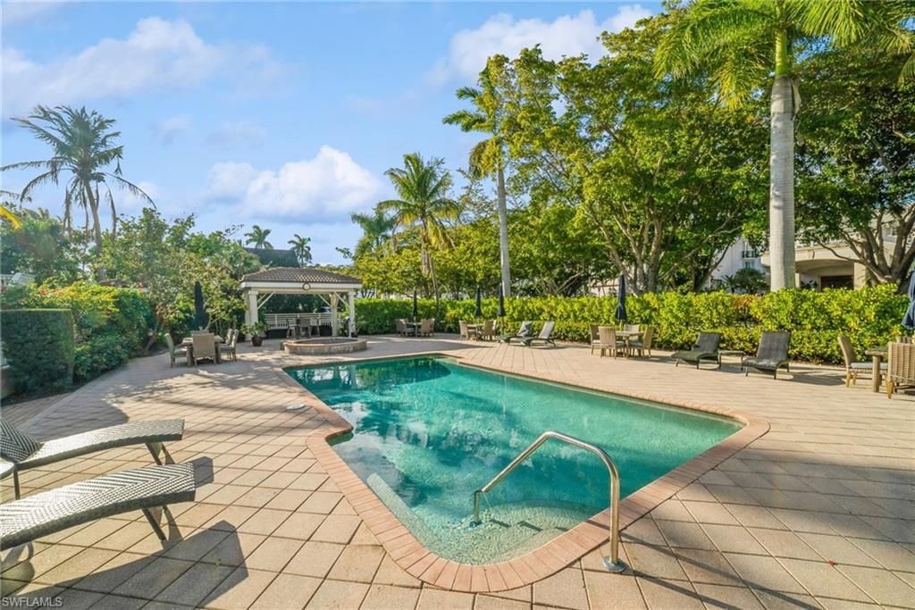 980 7th Ave S, Unit 101, Naples, FL 34102 Photo