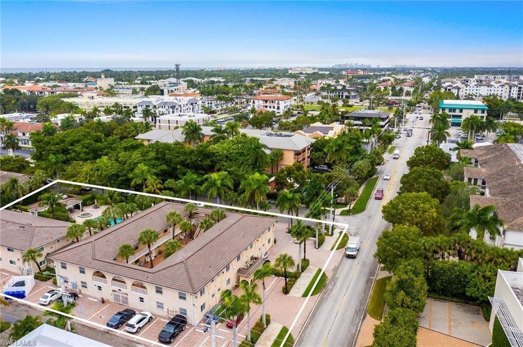 980 7th Ave S, Unit 101, Naples, FL 34102 Photo