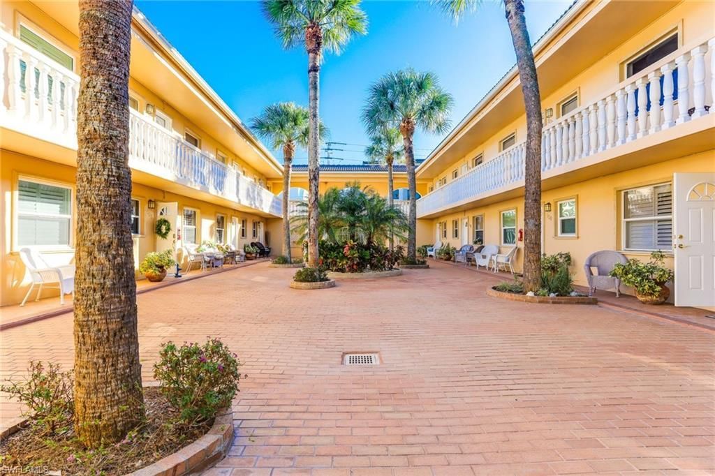 980 7th Ave S, Unit 101, Naples, FL 34102 Photo