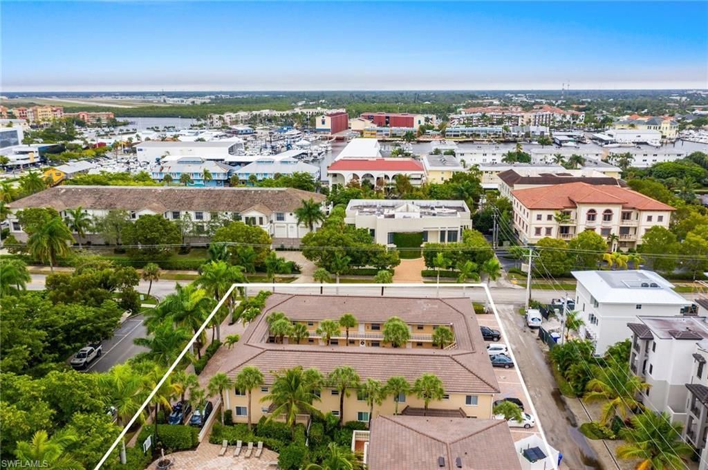 980 7th Ave S, Unit 101, Naples, FL 34102 Photo