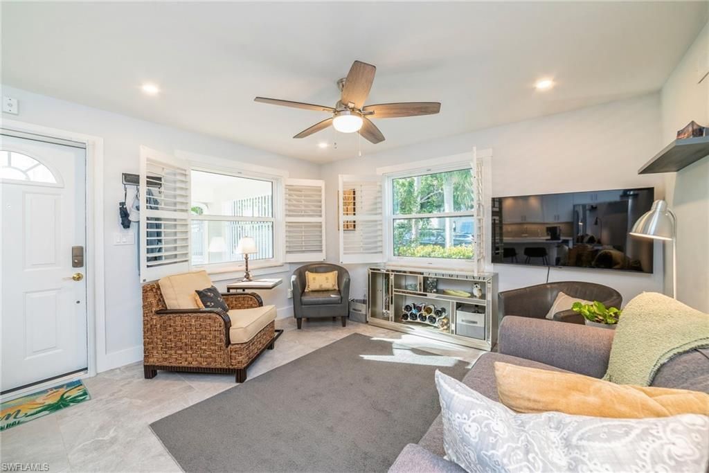 980 7th Ave S, Unit 101, Naples, FL 34102 Photo