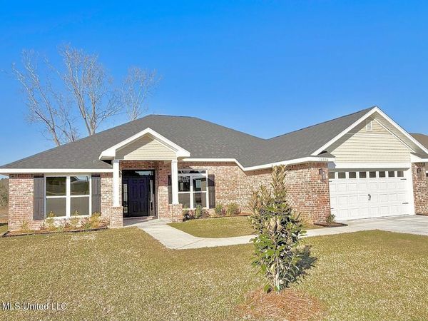 14884 Fritz Circle, Gulfport, MS 39503