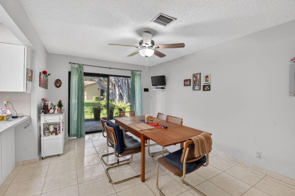 738 NW 24th Avenue, Delray Beach, FL 33445 Photo