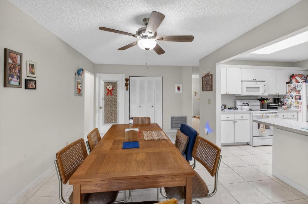 738 NW 24th Avenue, Delray Beach, FL 33445 Photo