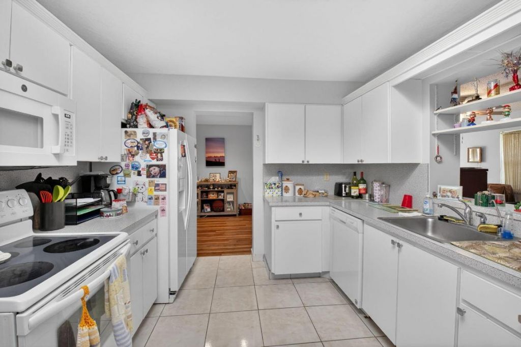 738 NW 24th Avenue, Delray Beach, FL 33445 Photo