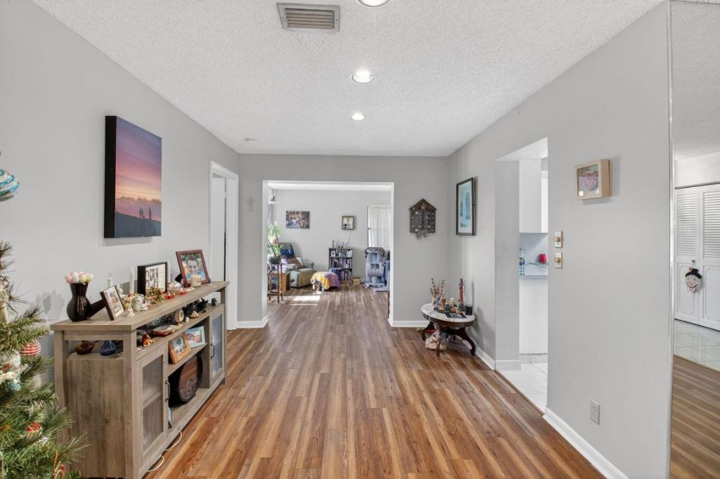 738 NW 24th Avenue, Delray Beach, FL 33445 Photo