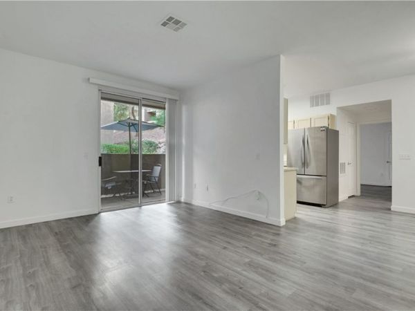 231 W Horizon Ridge Parkway, Unit 814, Henderson, NV 89012