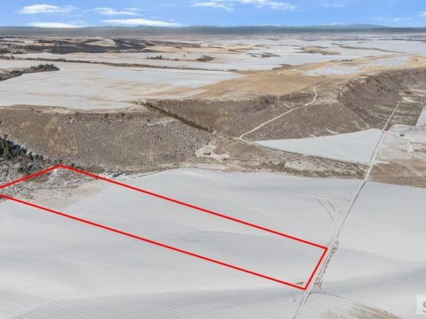 5500 N 9000 W, TETONIA, ID 83452