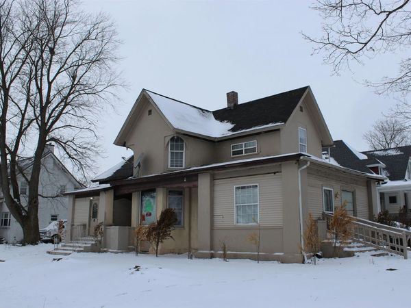 403 N Main St, Kendallville, IN 46755