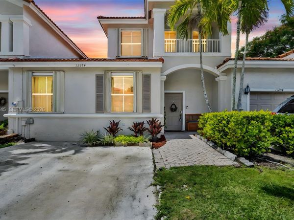 13174 NW 9th Ct, Pembroke Pines, FL 33028