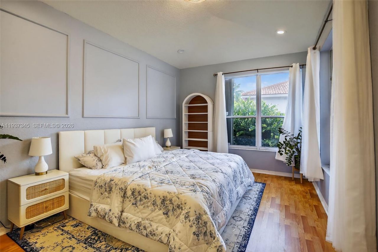 13174 NW 9th Ct, Pembroke Pines, FL 33028 Photo