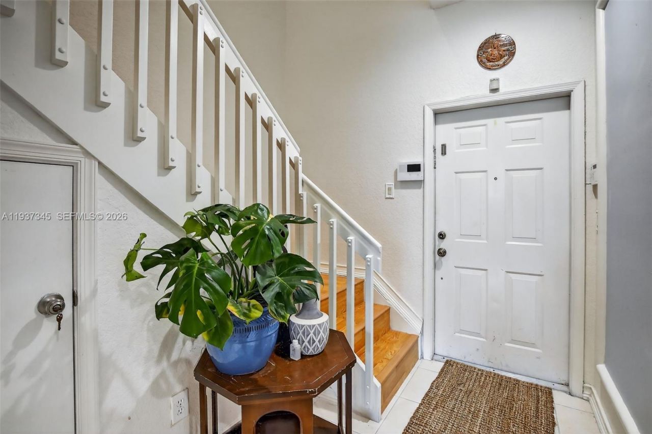 13174 NW 9th Ct, Pembroke Pines, FL 33028 Photo