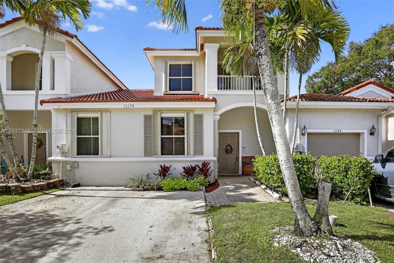 13174 NW 9th Ct, Pembroke Pines, FL 33028 Photo