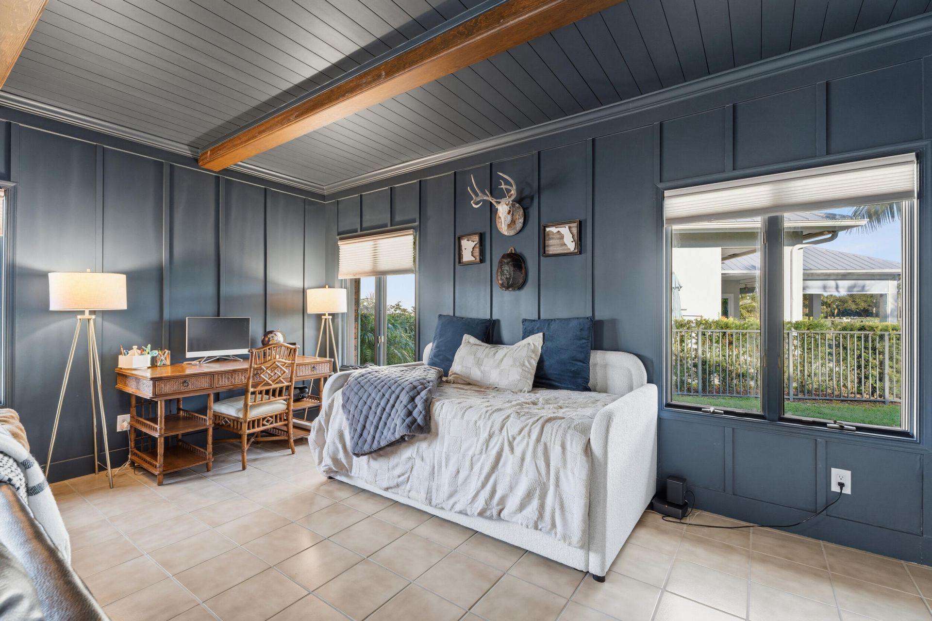 427 Glenbrook Drive, Atlantis, FL 33462 Photo