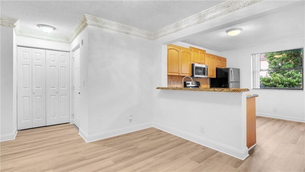 5681 Riverside Drive, Unit 101A6, Coral Springs, FL 33067 Photo