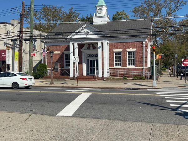 257 New Dorp Lane, Staten Island, NY 10306