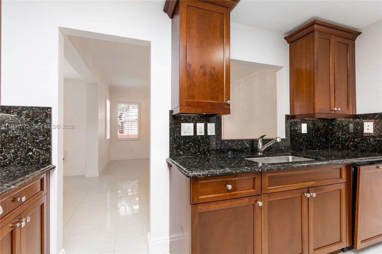 510 Loretto Ave, Unit 26, Coral Gables, FL 33146 Photo