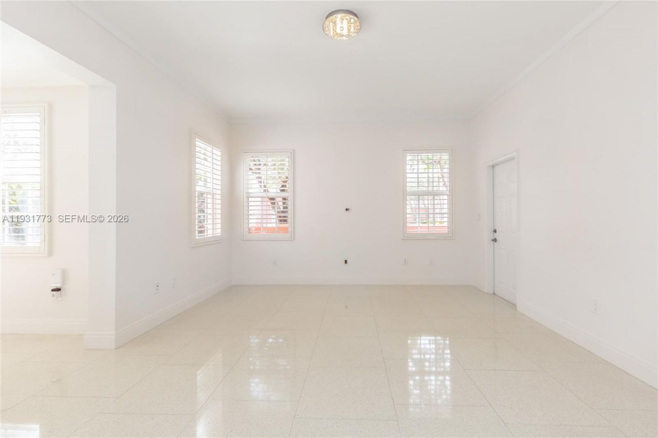 510 Loretto Ave, Unit 26, Coral Gables, FL 33146 Photo