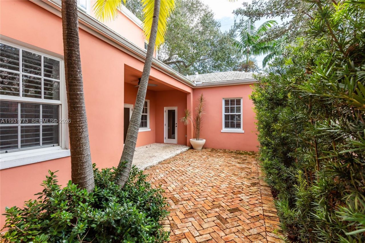 510 Loretto Ave, Unit 26, Coral Gables, FL 33146 Photo