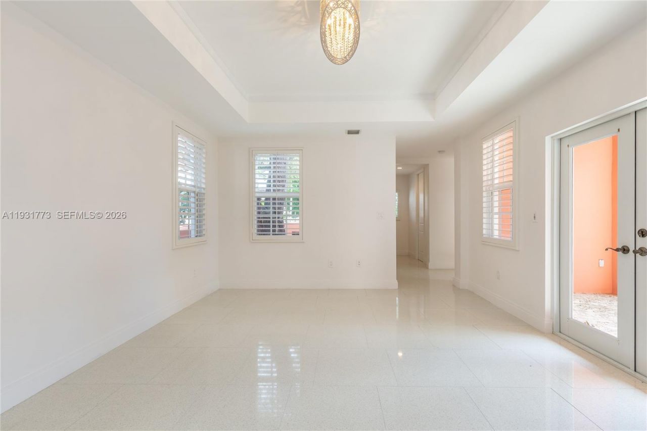 510 Loretto Ave, Unit 26, Coral Gables, FL 33146 Photo