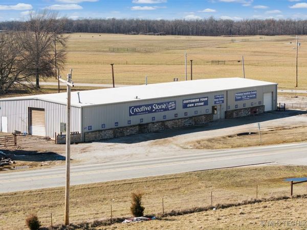 57015 E Highway 59 , Fairland, OK 74343