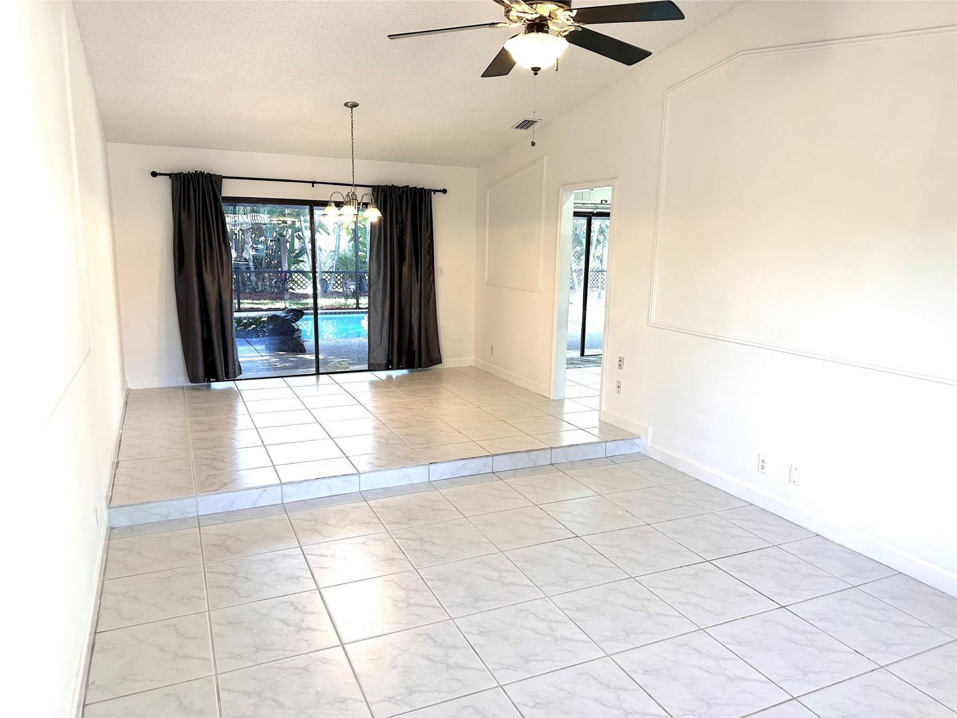 676 NW 107th Lane, Coral Springs, FL 33071 Photo