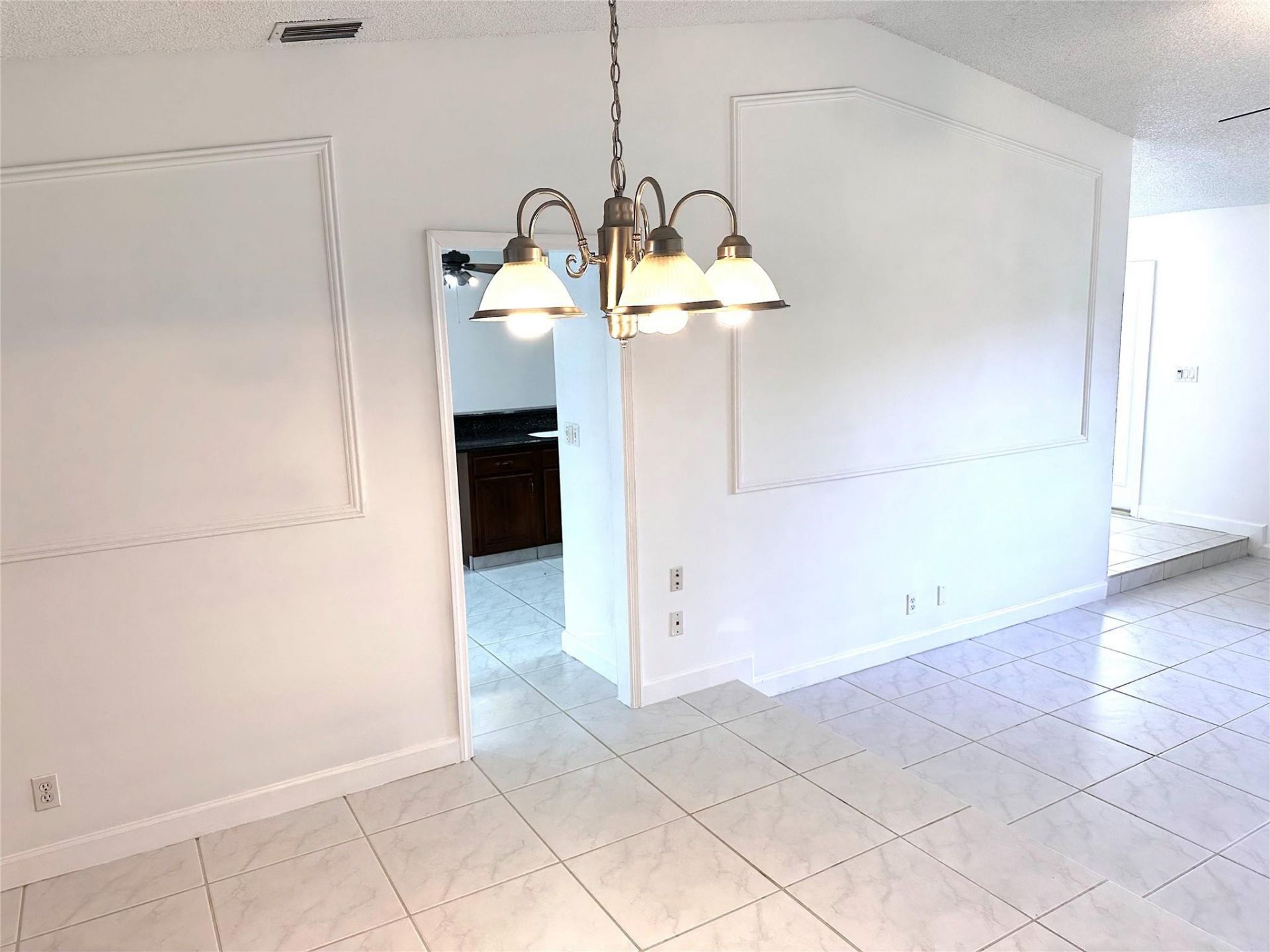 676 NW 107th Lane, Coral Springs, FL 33071 Photo