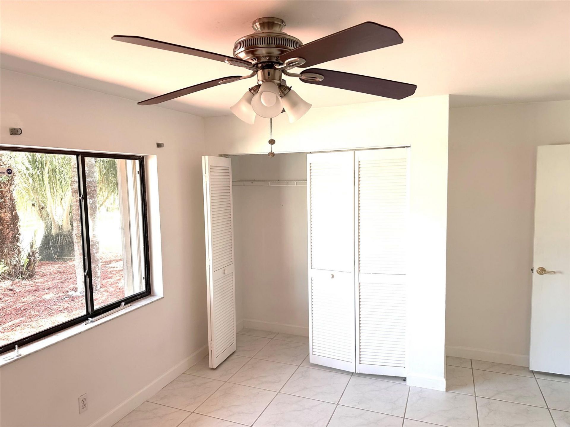 676 NW 107th Lane, Coral Springs, FL 33071 Photo