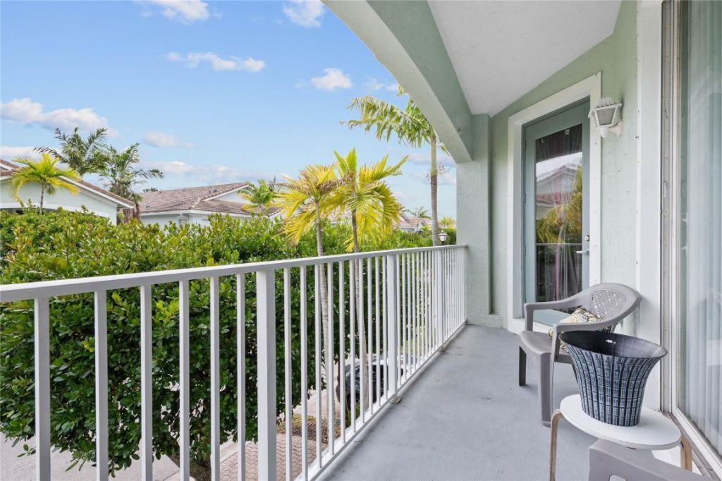 3067 Laurel Ridge Cir, Riviera Beach, FL 33404 Photo