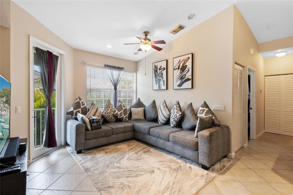 3067 Laurel Ridge Cir, Riviera Beach, FL 33404 Photo