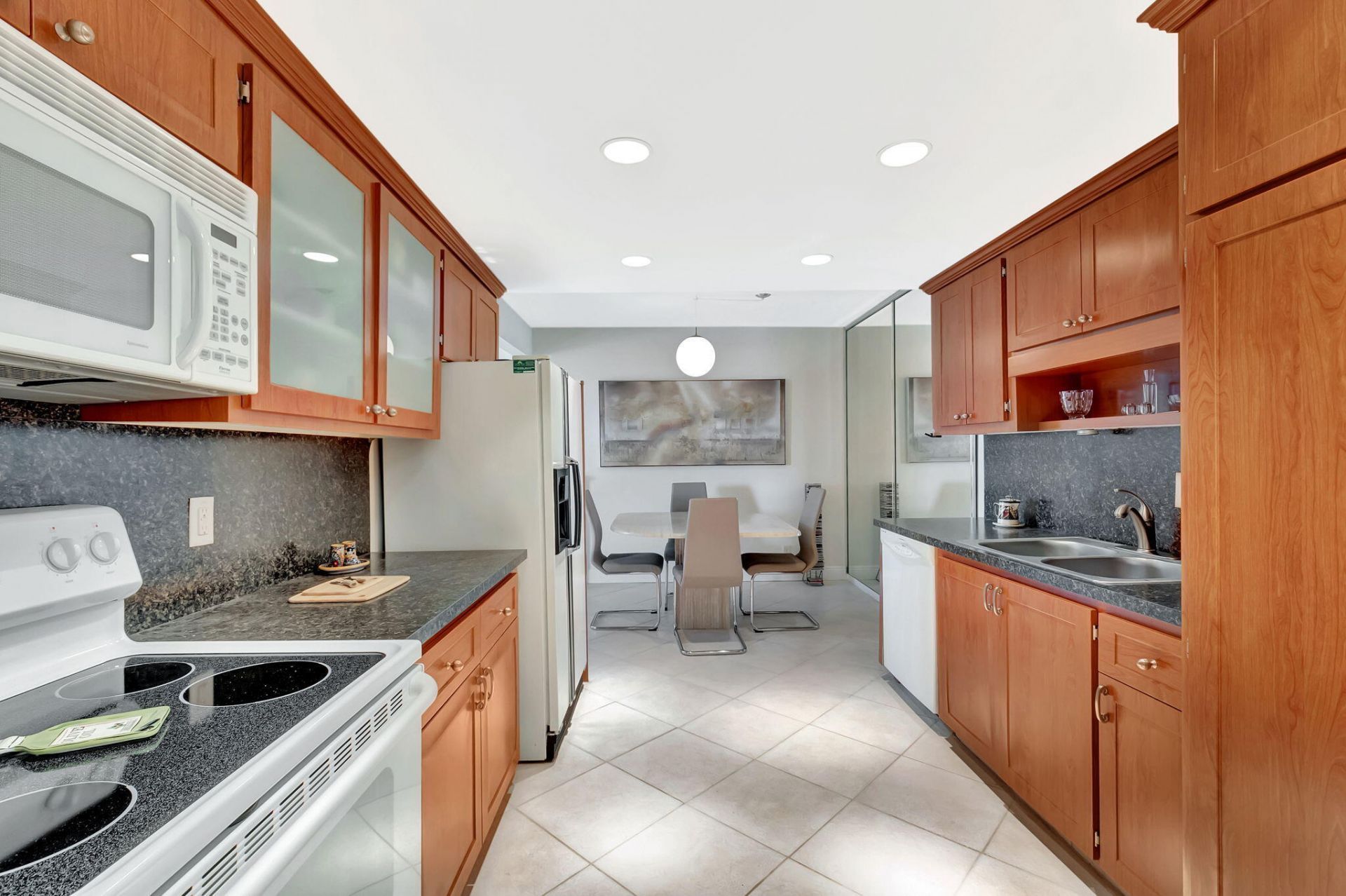 2200 S Ocean Boulevard, Unit 405, Delray Beach, FL 33483 Photo