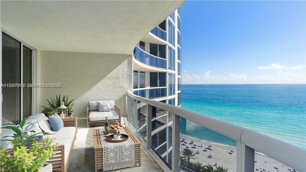 17201 Collins Ave, Unit 1704, Sunny Isles Beach, FL 33160 Photo