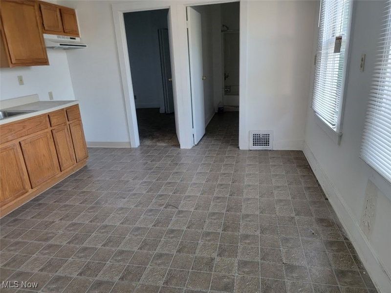 3633 E 78th Street, Cleveland, OH 44105 Photo 9