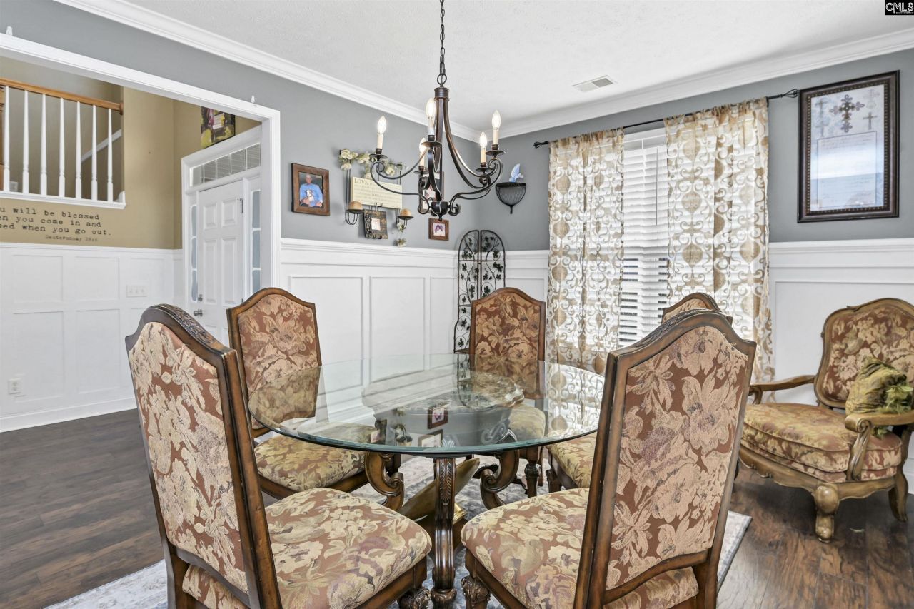 281 Castlebury Drive Photo 19