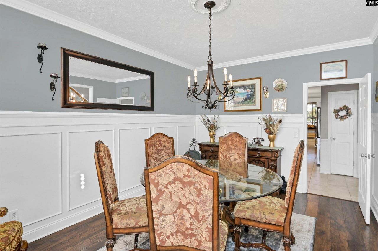 281 Castlebury Drive Photo 20