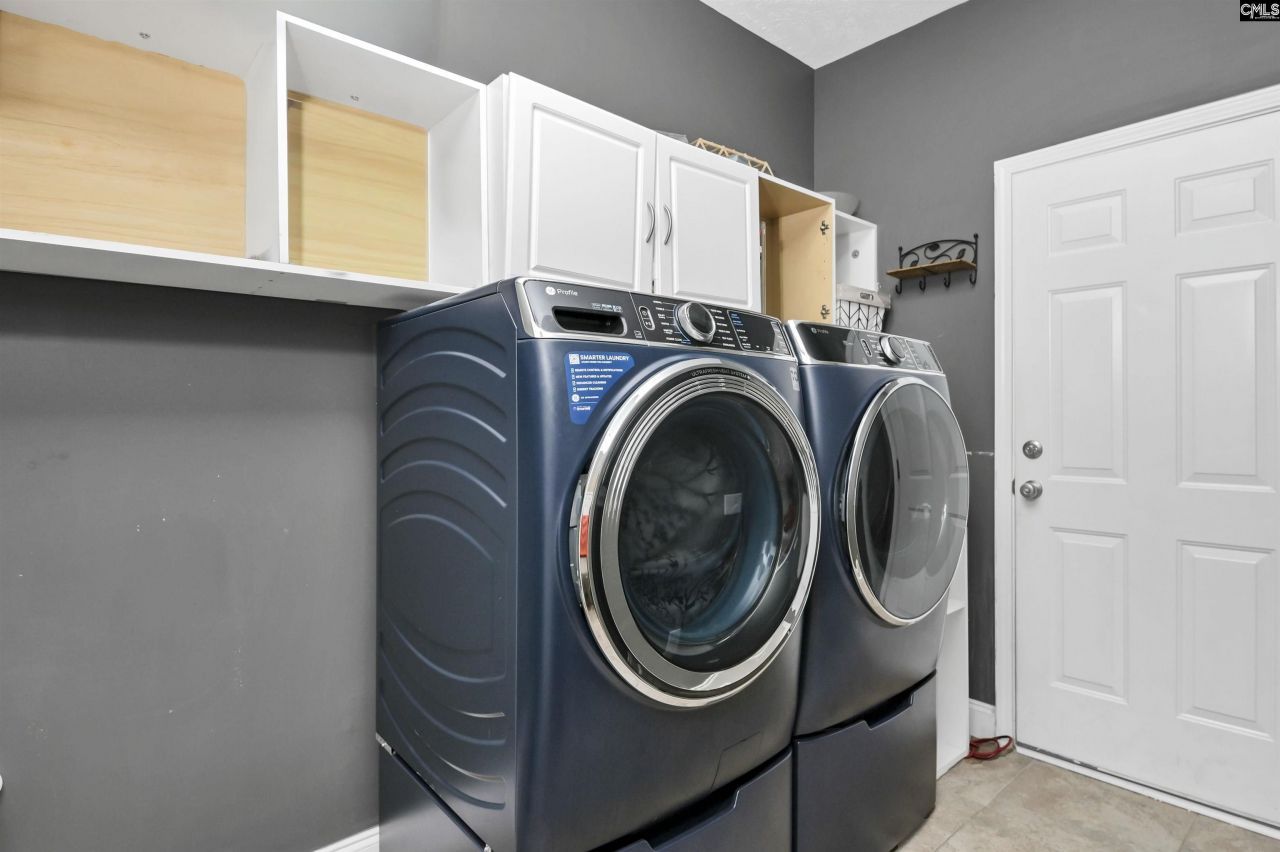 281 Castlebury Drive Photo 25