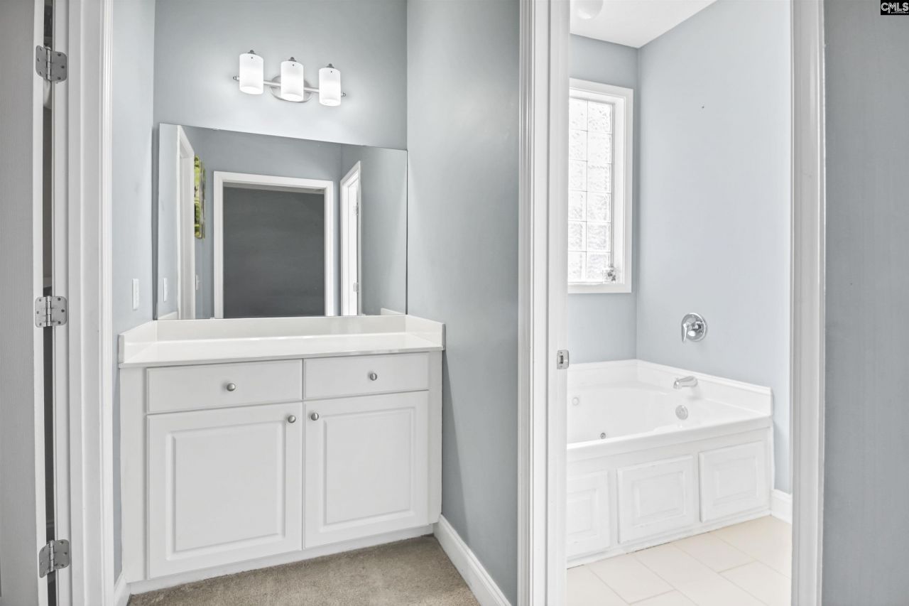 281 Castlebury Drive Photo 27