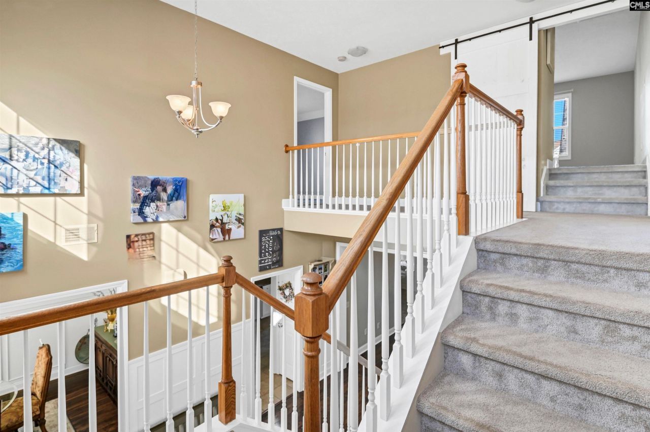 281 Castlebury Drive Photo 34