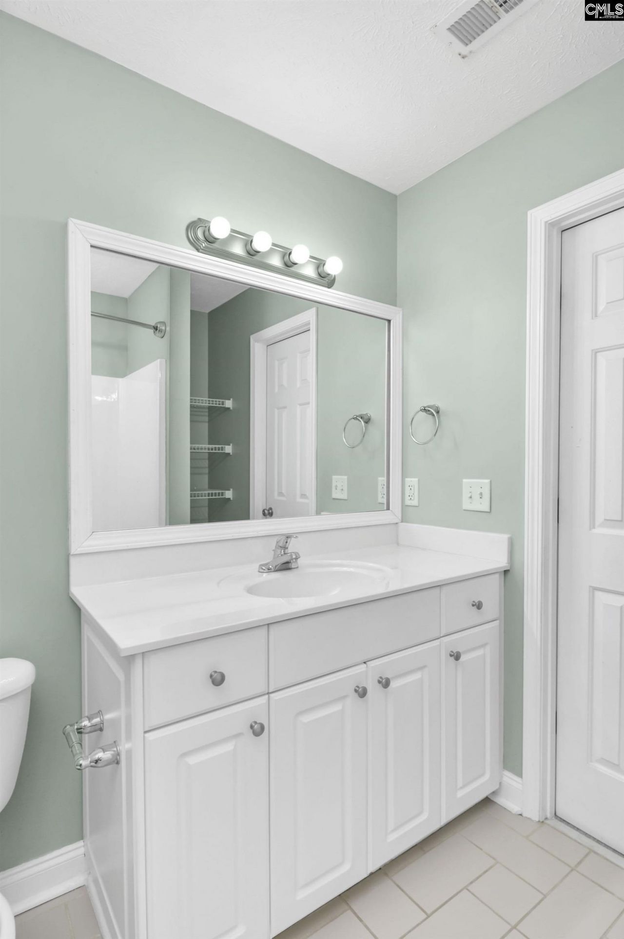 281 Castlebury Drive Photo 40