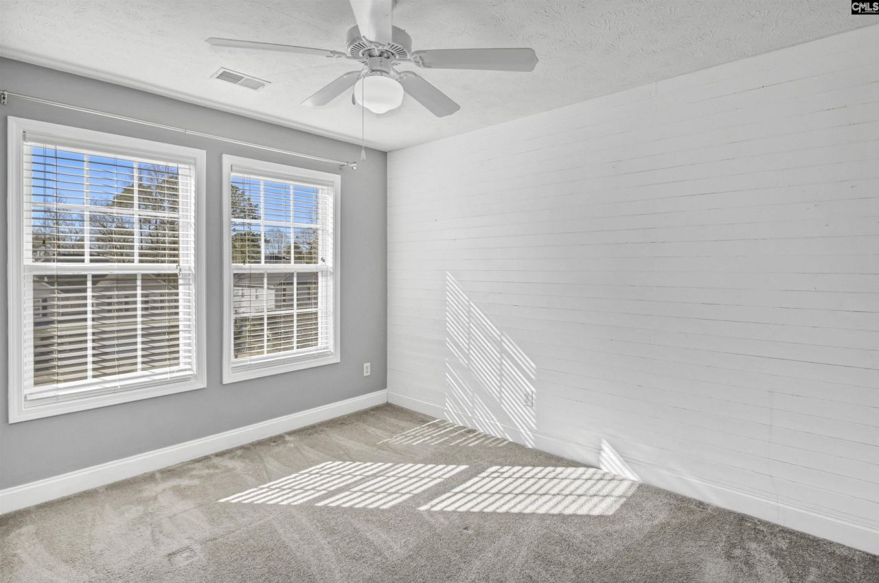 281 Castlebury Drive Photo 44