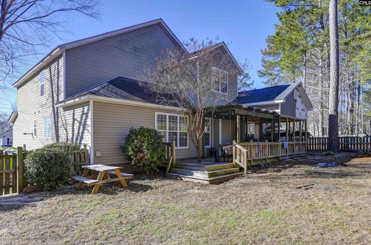 281 Castlebury Drive Photo 5