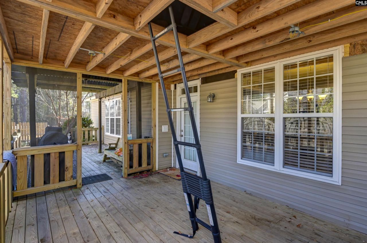 281 Castlebury Drive Photo 53